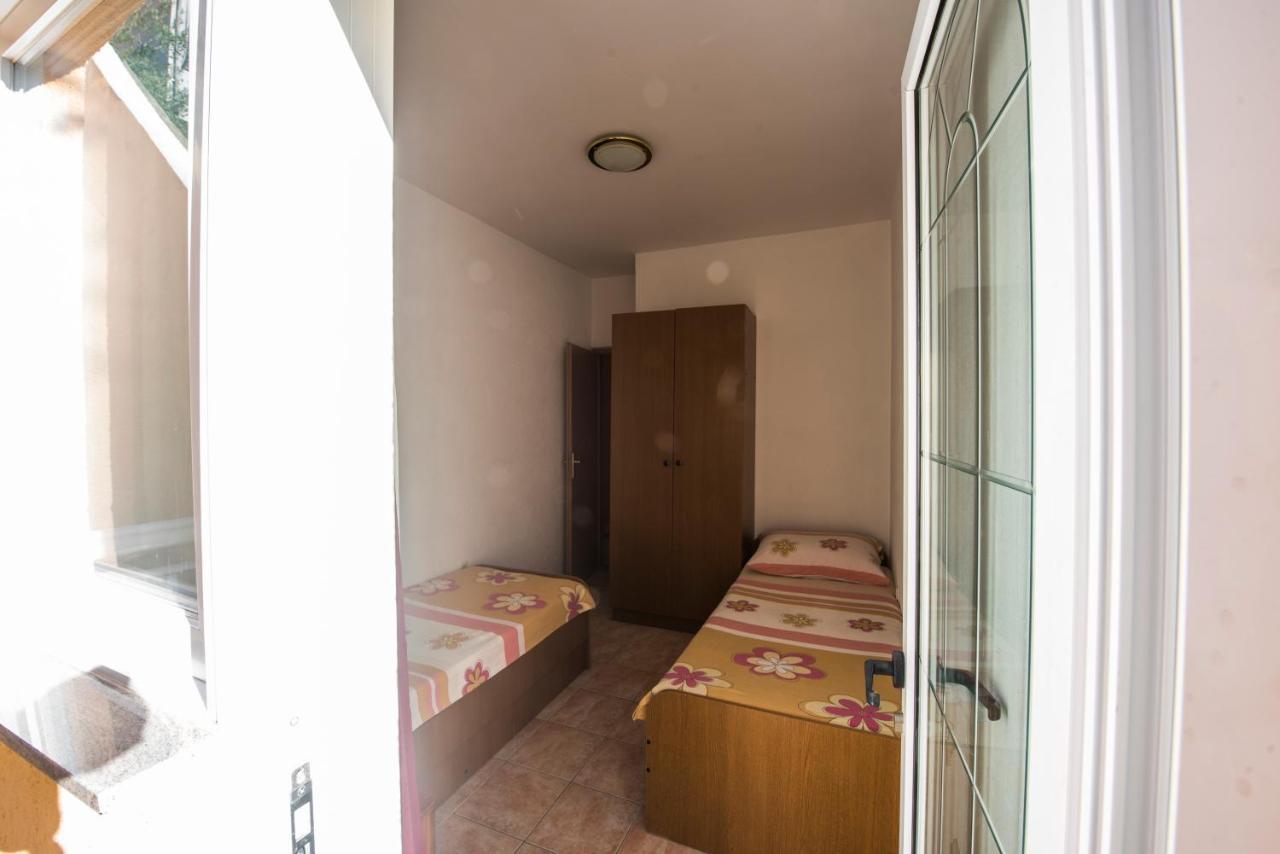 פיסק Apartmani Ivan מראה חיצוני תמונה